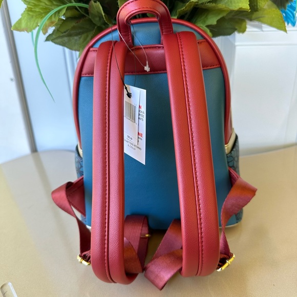 Disney Parks Exclusive Ms. Marvel Loungefly Red & Blue Backpack Brand New - Picture 3 of 5